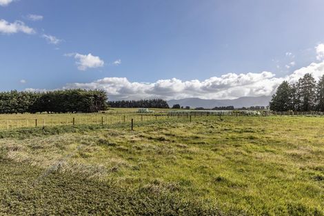 Photo of property in 71 Laws Road, Dannevirke, 4972