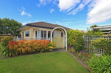 Photo of property in 22 Brompton Drive, Taradale, Napier, 4112