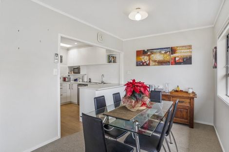 Photo of property in 2/22a Tui Glen Road, Birkenhead, Auckland, 0626