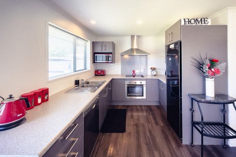 Photo of property in 39 Vivian Street, Burwood, Christchurch, 8083