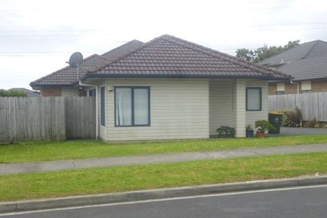 Photo of property in 18 Carrick Glen Avenue, Flat Bush, Auckland, 2019