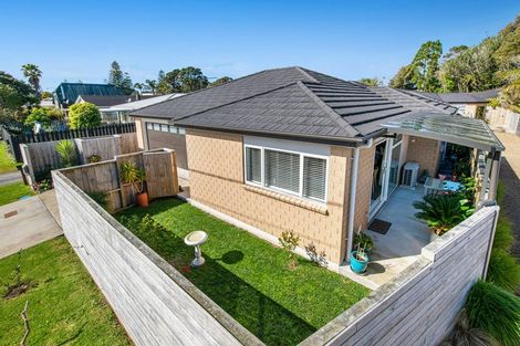 Photo of property in 16 Forest Glen, Orewa, 0931