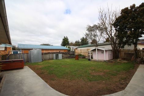Photo of property in 19 Kenmore Place, Tokoroa, 3420