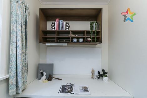 Photo of property in 32 Curtis Street, Northland, Wellington, 6012