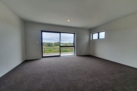 Photo of property in 42 Matawhanga Drive, Wattle Downs, Auckland, 2103