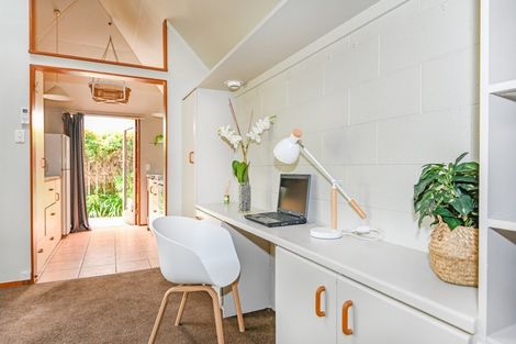 Photo of property in 720 Ballantyne Street, Frimley, Hastings, 4120