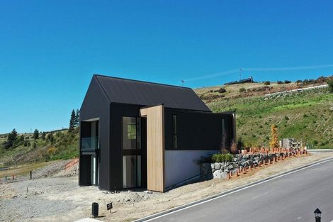 Photo of property in 16 Station Bay Rise, Lake Tekapo, 7999