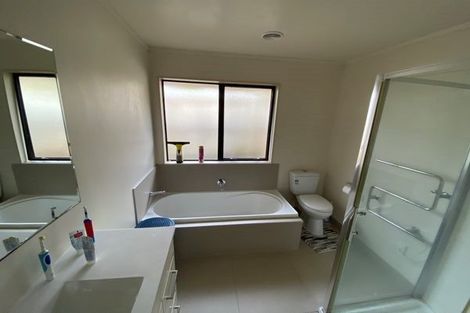 Photo of property in 1/11 Carniew Place, Dannemora, Auckland, 2016