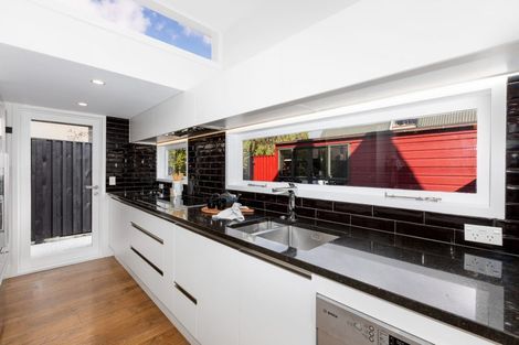 Photo of property in 64 Kings Crescent, Hutt Central, Lower Hutt, 5010