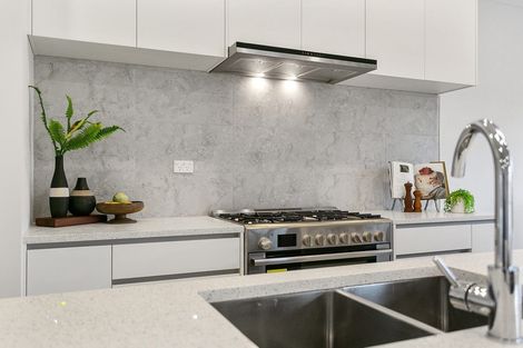 Photo of property in 24 Rose Leigh Drive, Cambridge, 3434