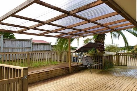 Photo of property in 19 Cheval Drive, Totara Vale, Auckland, 0629