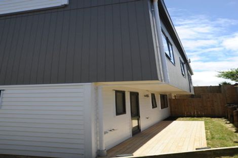 Photo of property in 7/11 Oteha Valley Road, Northcross, Auckland, 0632