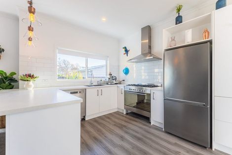 Photo of property in 9b Awatea Avenue, Paraparaumu, 5032