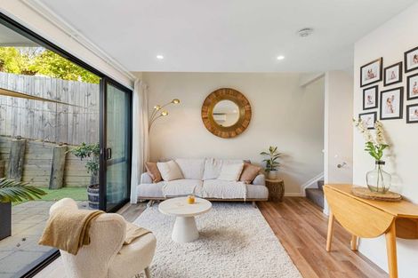 Photo of property in 23 Tokai Place, Glen Eden, Auckland, 0602