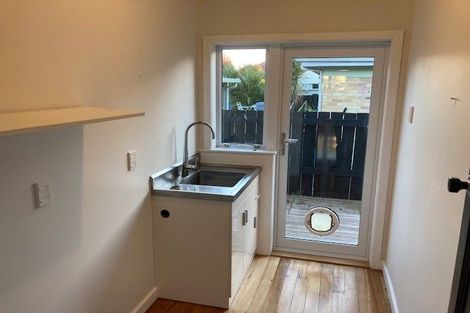 Photo of property in 90 Naylor Street, Hamilton East, Hamilton, 3216