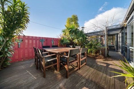 Photo of property in 69f Karamea Street, Whalers Gate, New Plymouth, 4310