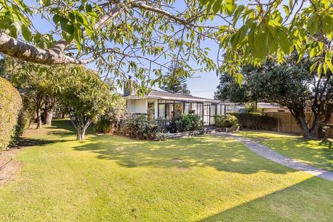 Photo of property in 55 Ngaio Road, Waikanae, 5036