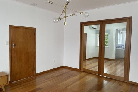 Photo of property in 82 Pirie Street, Mount Victoria, Wellington, 6011