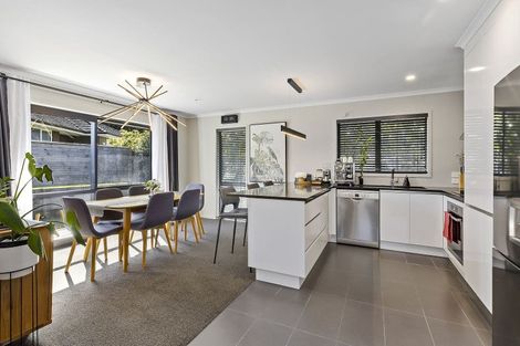 Photo of property in 14 Mooring Close, Whitby, Porirua, 5024