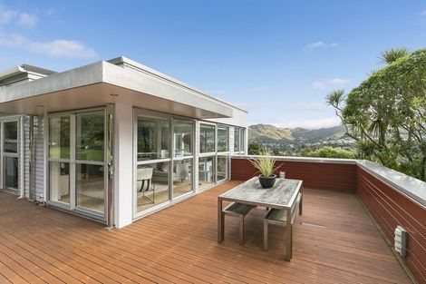 Photo of property in 32 Torwood Road, Khandallah, Wellington, 6035