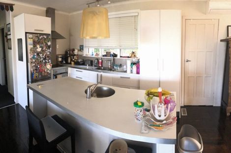 Photo of property in 1 Huia Road, Titirangi, Auckland, 0604