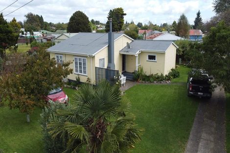 Photo of property in 2 Ettrick Place, Tokoroa, 3420