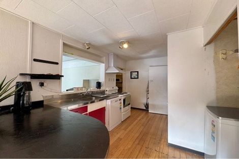 Photo of property in 10 Udy Street, Greytown, 5712