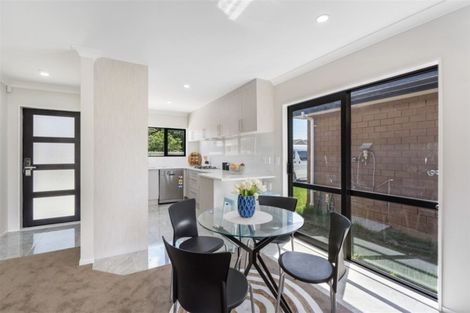 Photo of property in 8c Mahon Place, Papatoetoe, Auckland, 2025
