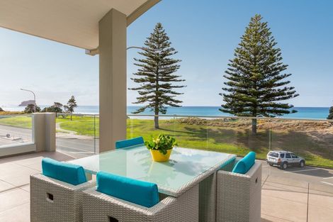 Photo of property in 198 Marine Parade, Mount Maunganui, 3116