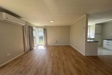 Photo of property in 30 Keegan Drive, Massey, Auckland, 0614