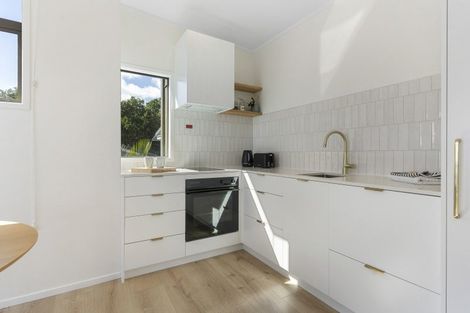 Photo of property in 89a Torkar Road, Clarks Beach, 2122