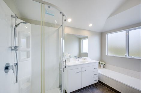 Photo of property in 495 Lawn Road, Clive, Hastings, 4180