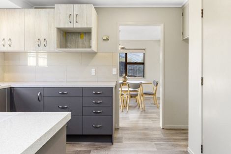 Photo of property in 7 Kathleen Place, Rainbow Point, Taupo, 3330
