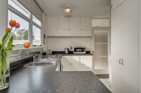 Photo of property in 1/4 Tahara Crescent, Mount Maunganui, 3116