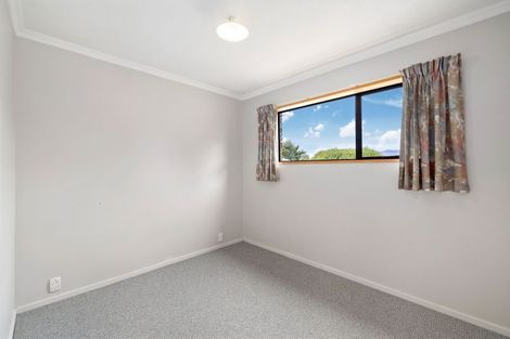 Photo of property in 16 Kuri Place, Wanaka, 9305