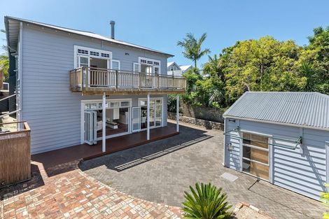 Photo of property in 12 Domain Street, Devonport, Auckland, 0624