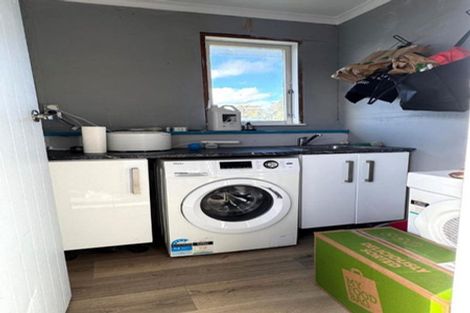 Photo of property in 124 Harlech Street, Mayfair, Hastings, 4122