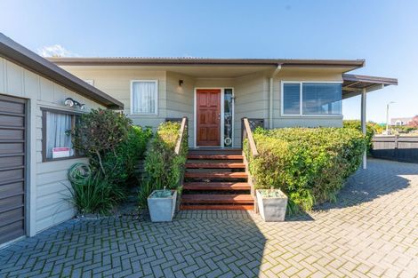 Photo of property in 18 Ward Place, Richmond Heights, Taupo, 3330