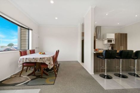 Photo of property in 32 Squadron Drive, Hobsonville, Auckland, 0616