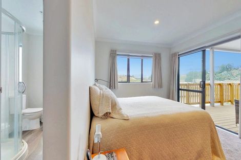 Photo of property in 129 Kennedy Road, Pyes Pa, Tauranga, 3112