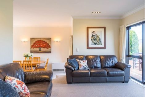 Photo of property in 58 Golf Road, Paraparaumu Beach, Paraparaumu, 5032