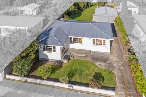 Photo of property in 12 Ward Street, Aramoho, Whanganui, 4500