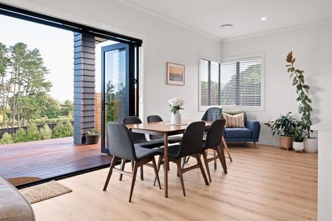 Photo of property in 9 Hall Road, Peacocke, Hamilton, 3282