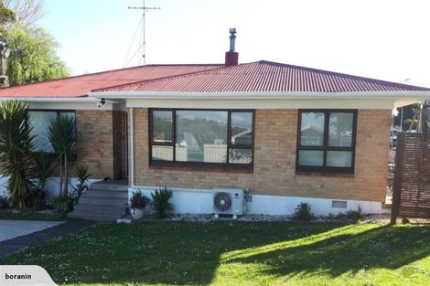 Photo of property in 8 Paerata Road, Pukekohe, 2120