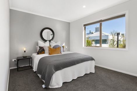 Photo of property in 2/10 Gazeley Avenue, Silverdale, Hamilton, 3216
