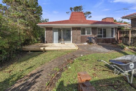 Photo of property in 2/12 Pamela Place, New Lynn, Auckland, 0600