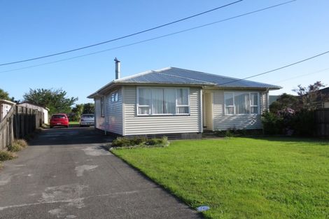 Photo of property in 27 Lyndhurst Street, Westport, 7825