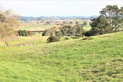 Photo of property in 181 Mangakura Road, Helensville, 0875