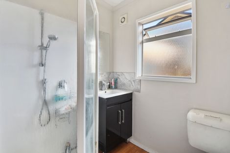 Photo of property in 10a Cambridge Road, Manurewa, Auckland, 2102