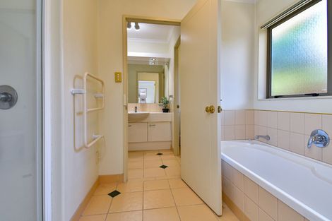 Photo of property in 28a Taka Street, Takanini, 2112